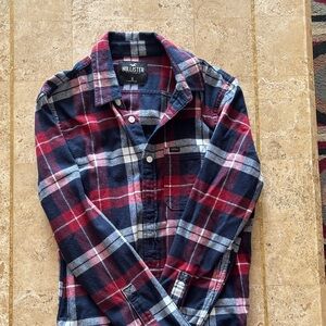 Hollister Men's Plaid Shirt in Red, Blue, and White